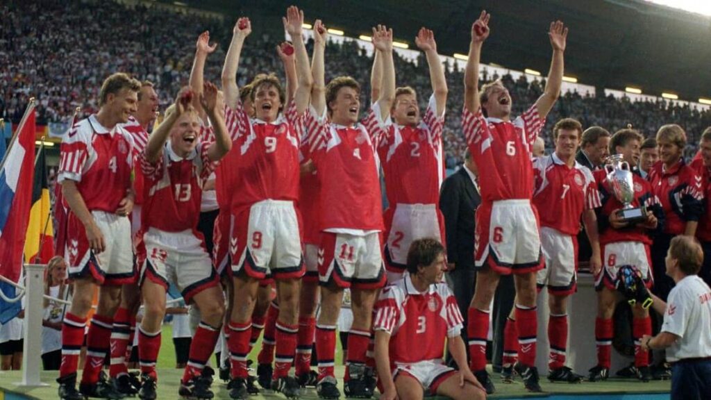 Az Európa-bajnokságok egyik legváratlanabb tornagyőzelmét szerezte meg a dán labdarúgó válogatott 1992-ben. Fotó: Palle Hedemann