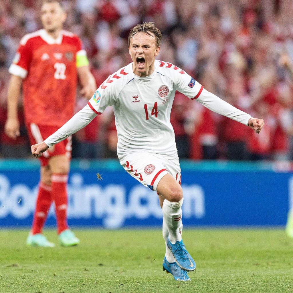A dán labdarúgó-válogatott csatára  Mikkel Damsgaard 21. születésnapját  győzelemmel ünnepelheti Bakuban. Fotó : dbu.dk