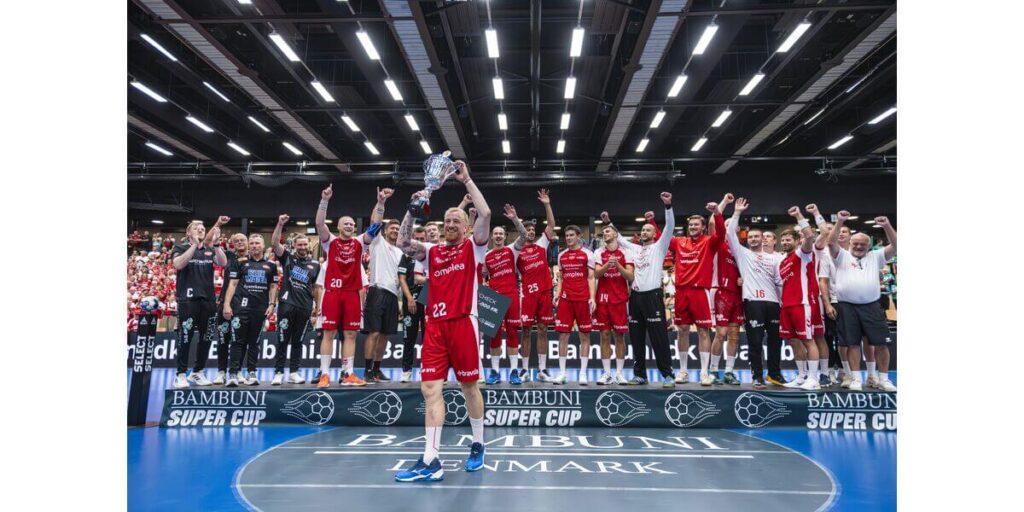 Bambuni Szuper Kupa győztes az Aalborg.  Fotó / Kiemelt kép: Tophaandbold.dk