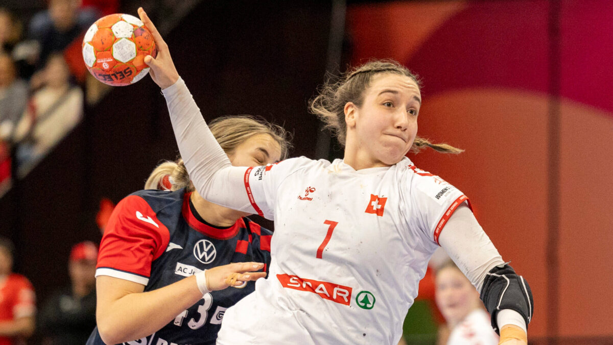 Tabea Scmid svájci válogatott beálló Fotó/Kiemelt kép: Marc Schumacher/freshfocus